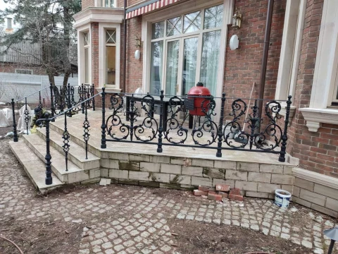 chugunnoye ograzhdeniye kryltsa (15).jpg