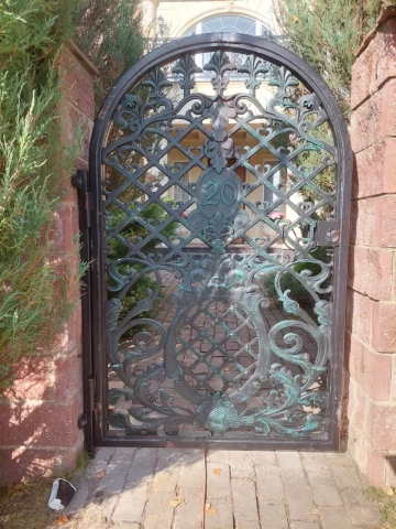 chugunnaya kalitka.JPG