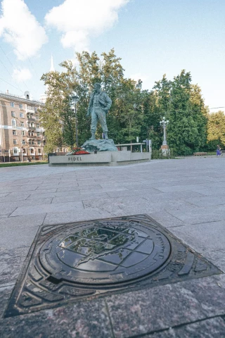 Chugunnyy lyuk Kuba (3).JPG