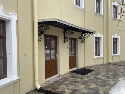 Kozyrek sad im. Baumana (3).jpg