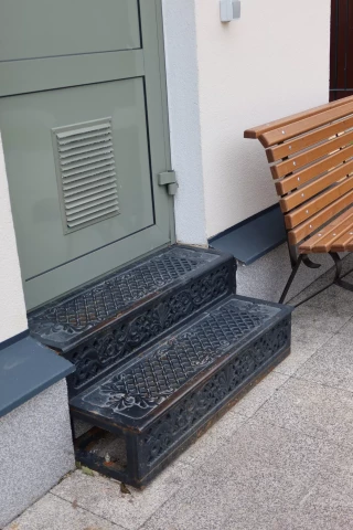 chugunnyye marshevyye stupeni i podstupyata (6).JPG
