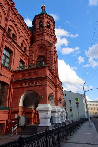 Ograzhdeniye chugunnymi balyasinami (19).JPG